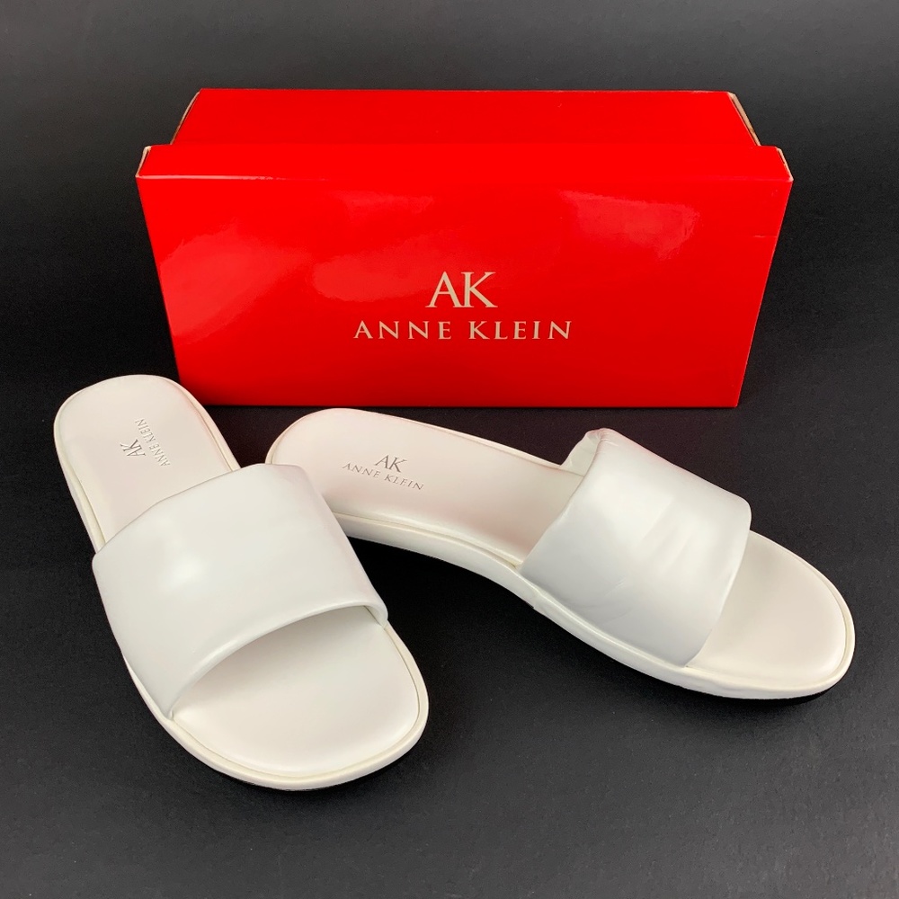 NIB ANNE KLEIN Jill White Leather Slides Shoes Sandals Size 8.5 M Vintage